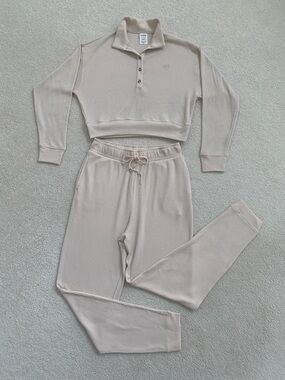 PINK Victoria's Secret Waffle Knit Cropped Henley & Jogger Set in Light Taupe